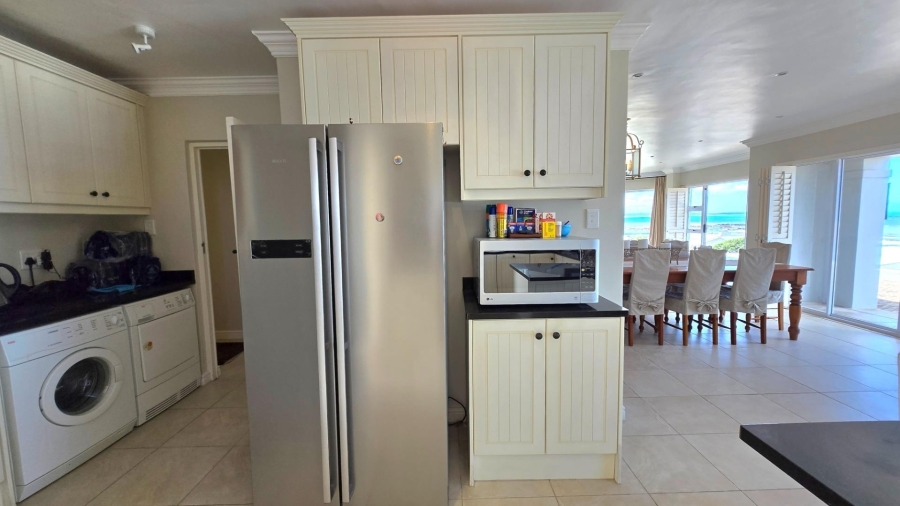 6 Bedroom Property for Sale in Franskraal Western Cape